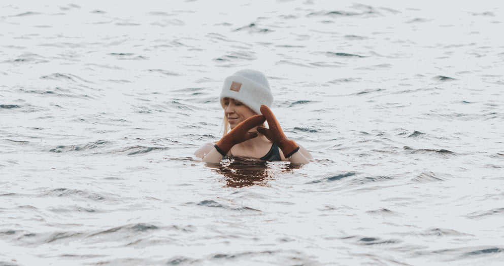 Pusting ved vinter- og isbading – Slik holder du roen i kaldt vann