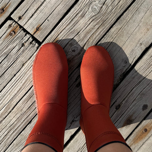 Sokker i neopren til isbadere