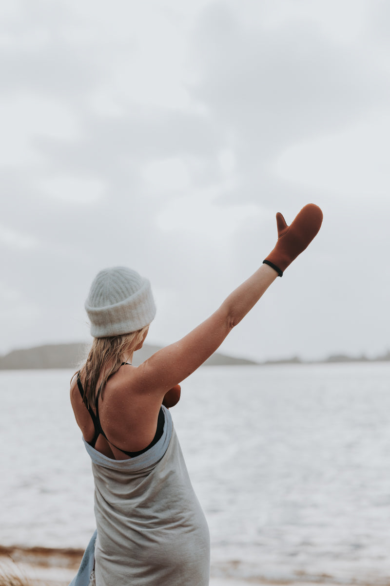 Terracotta: Neoprenvott 5 mm med antiskli - perfekt til isbading